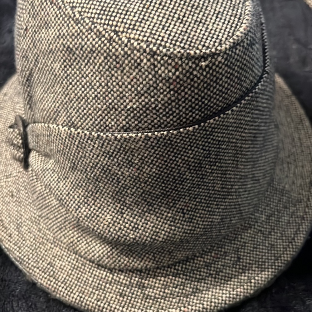 Hat - Picture 8 of 8